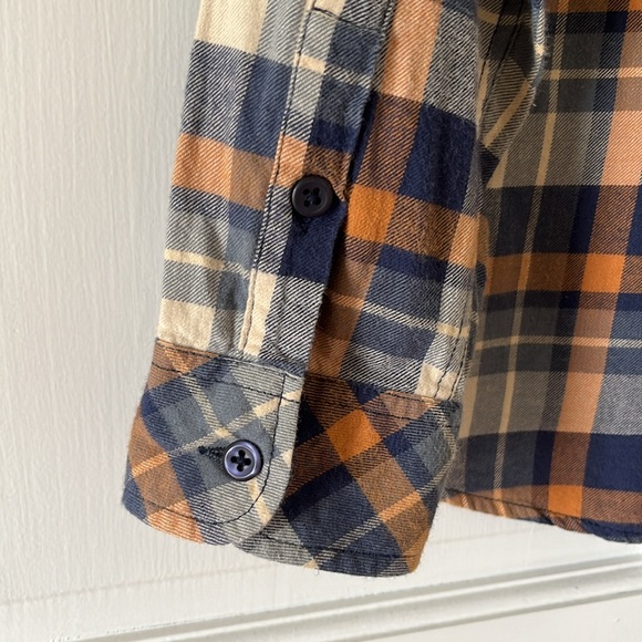 Boys Button Down Shirt Excellent Condition - Picture 4 of 6